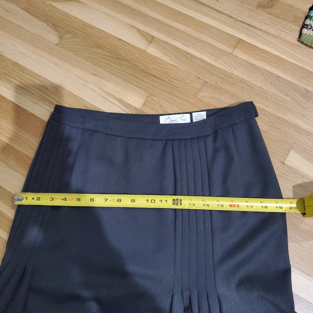 Skirt - Picture 9 of 9